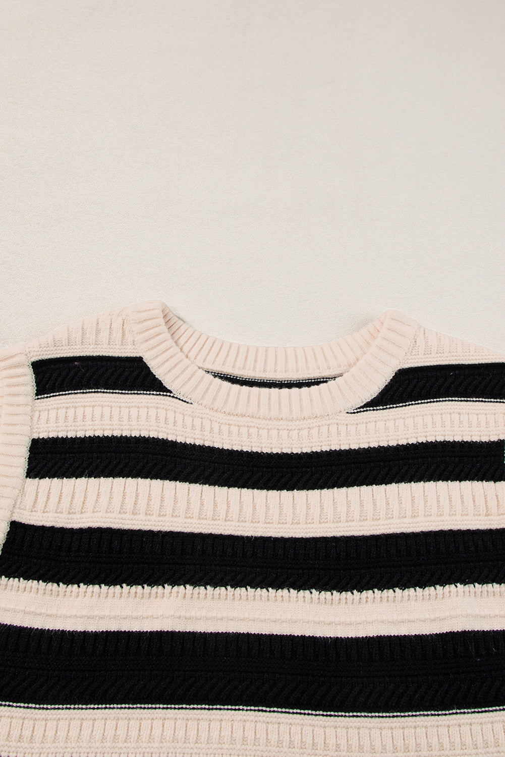 Black Stripe Ribbed Trim Knitted Sweater Vest